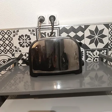 Le Reflet Des Montagnes, Studio, Centre Luchon, 4 Personnes Apartment Bagneres-de-Luchon